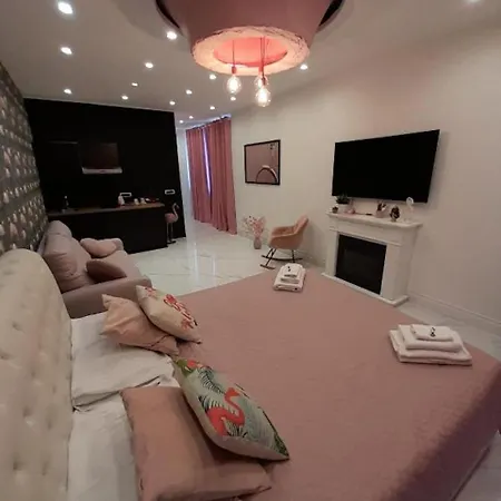 Black Vulcano Suites&studios Pensión Nápoles
