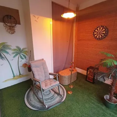 Black Vulcano Suites&studios 3* Naples
